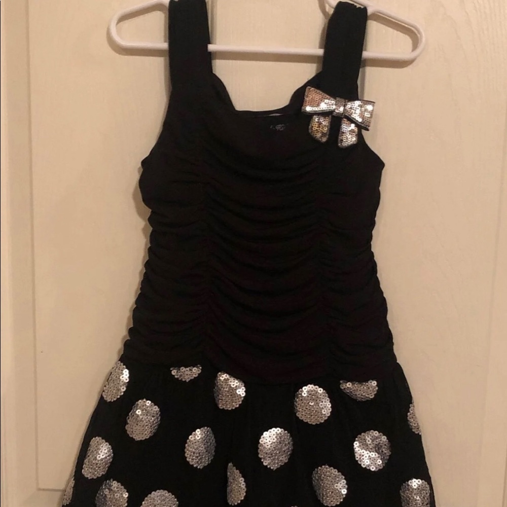 Dress size 5 girls